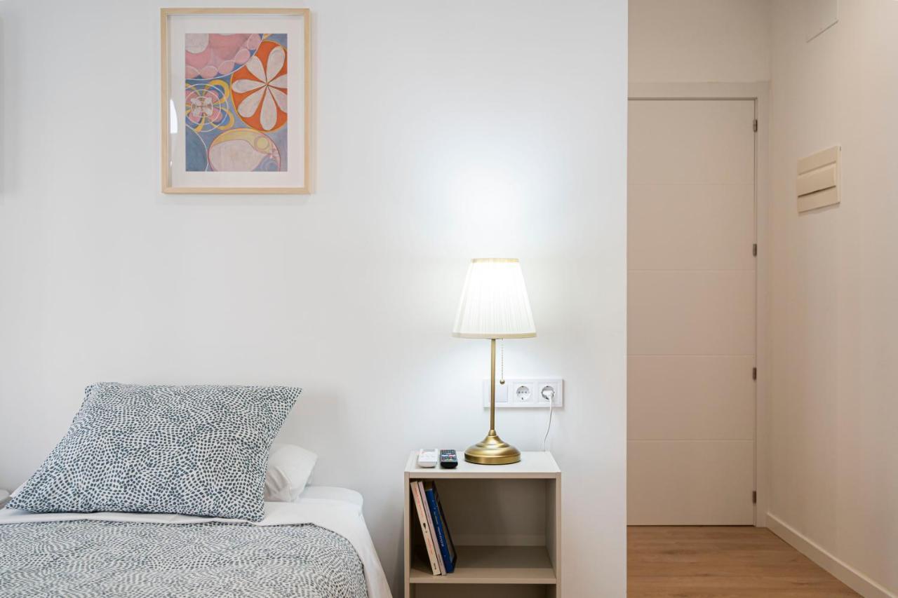 Room Plaza Espana Madrid Ngoại thất bức ảnh